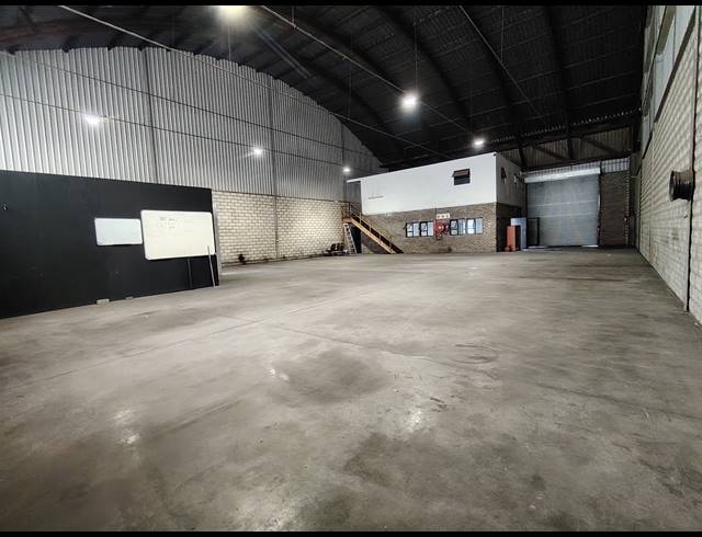 491M² WAREHOUSE TO LET IN DRIEHOEK